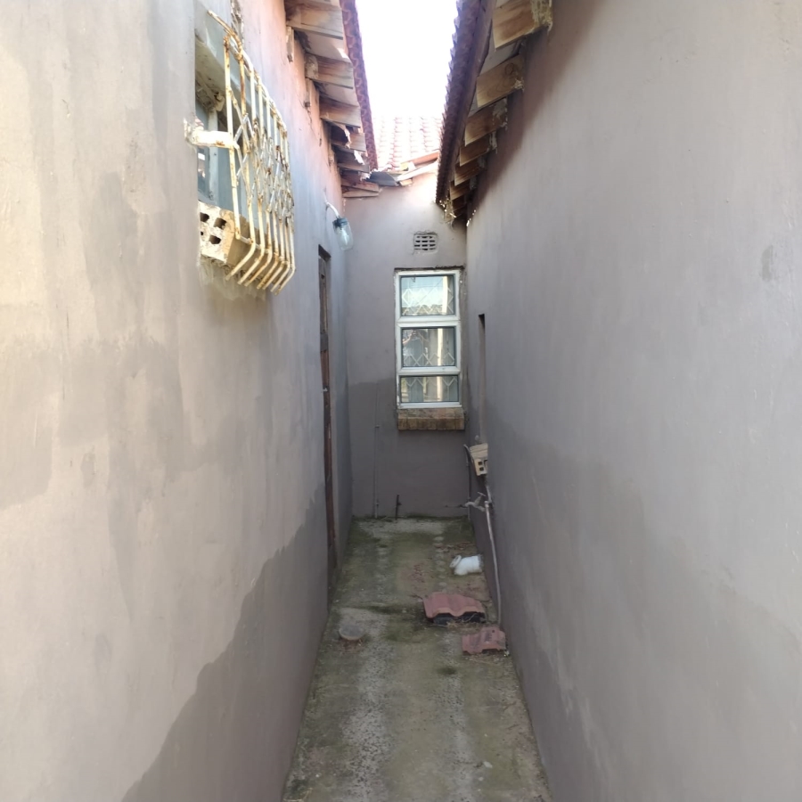 4 Bedroom Property for Sale in Fort Jackson Industrial Eastern Cape